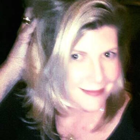 Meet your Posher, Renee - Picture 1 of 1